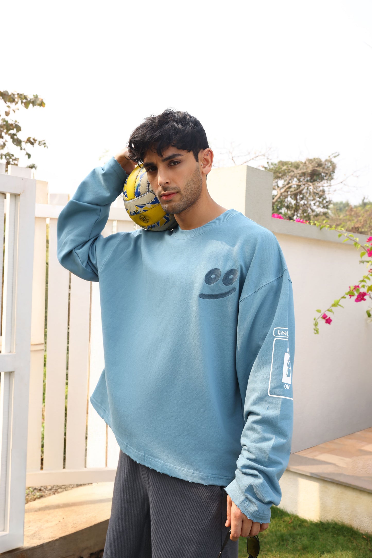 ICY BLUE SWEATSHIRT