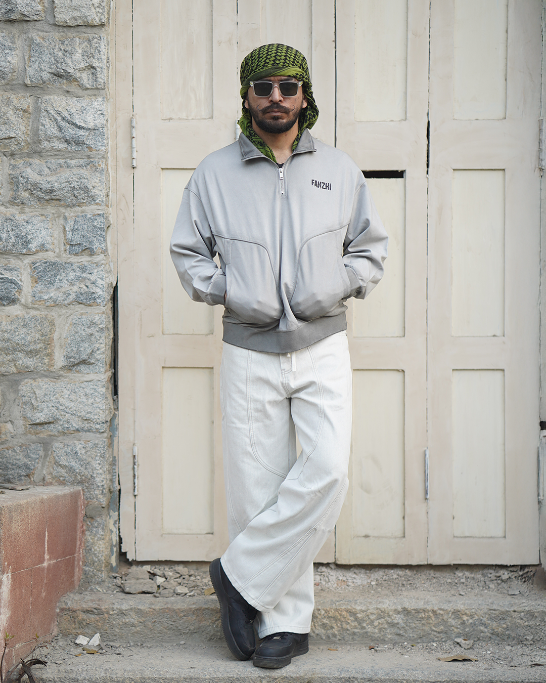 Quarter zipper Fanzhi sweatshirt